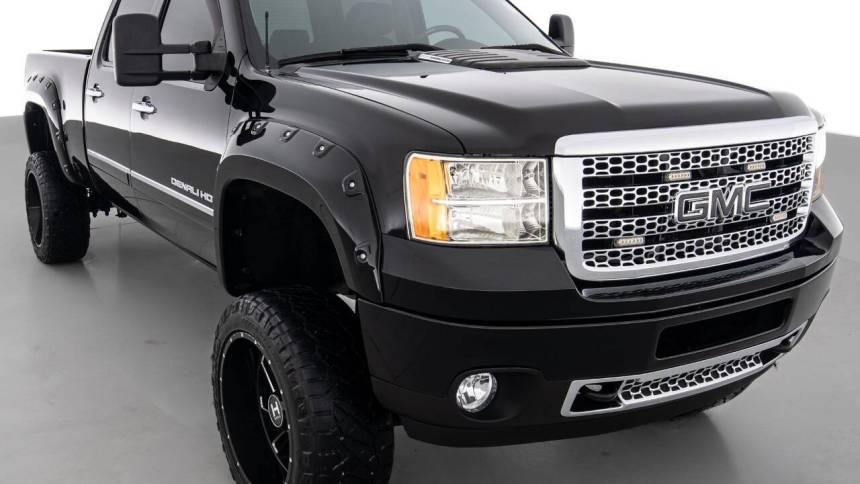 2014 GMC Sierra 2500HD Denali — Pickup Truck — 270,860 mi — Coal City, IL