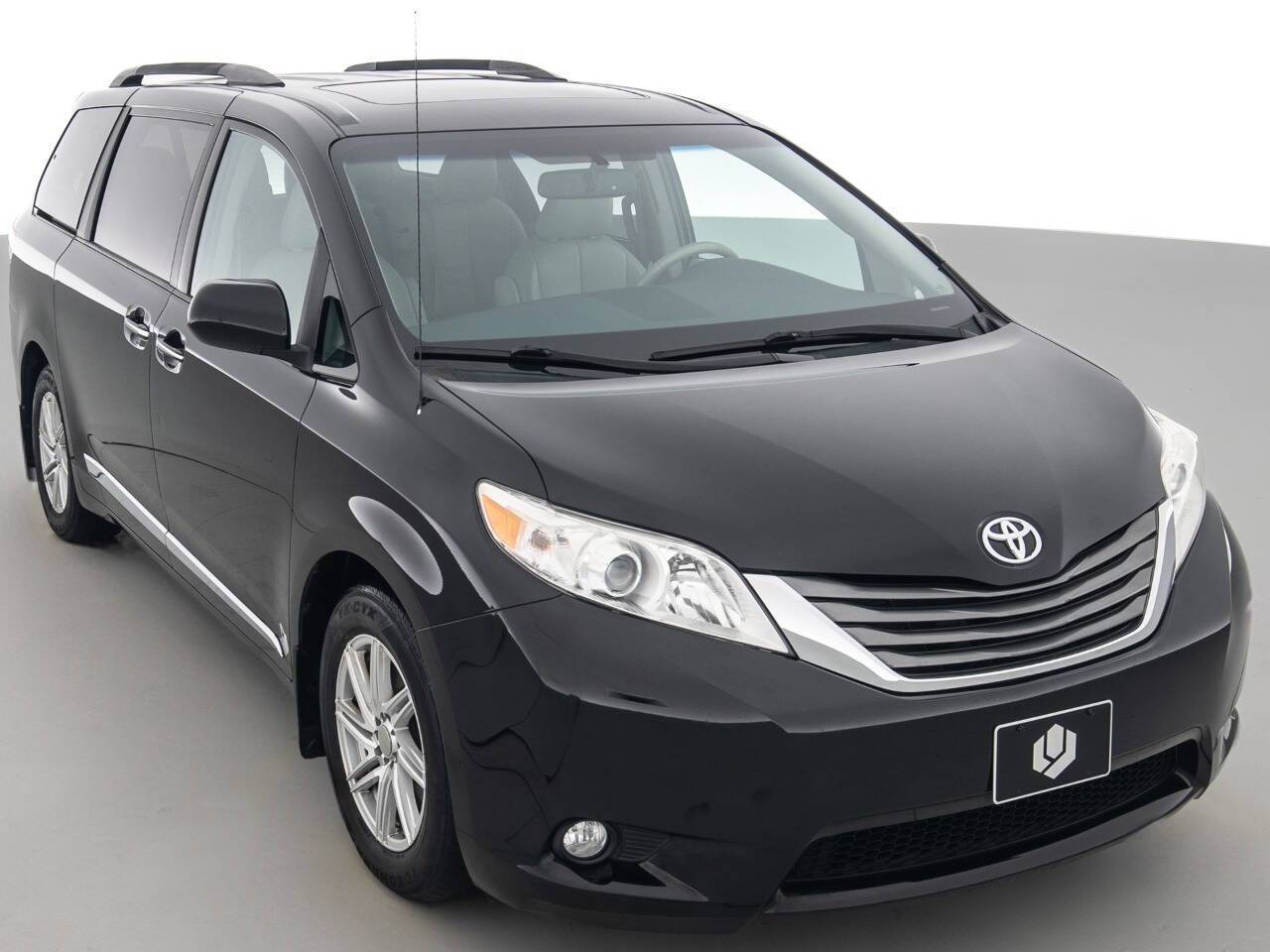 2013 Toyota Sienna Limited — Minivan — 152,508 mi — Coal City, IL