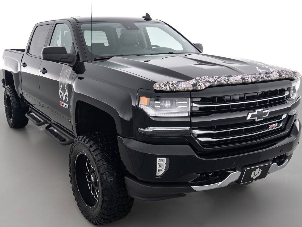 2017 Chevrolet Silverado 1500 LTZ — Pickup Truck — 165,727 mi — Coal City, IL