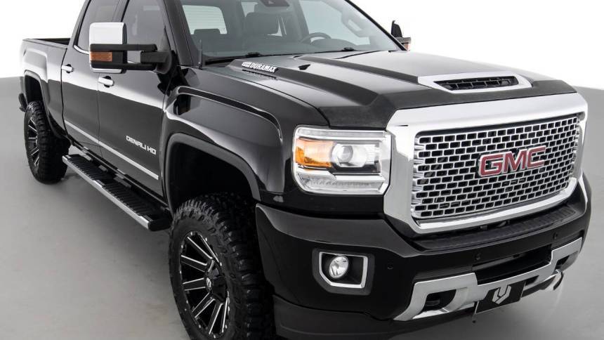 2017 GMC Sierra 2500HD Denali — Pickup Truck — 132,084 mi — Coal City, IL
