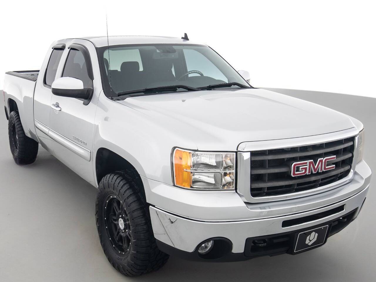 2013 GMC Sierra 1500 SLE — Pickup Truck — 173,181 mi — Coal City, IL