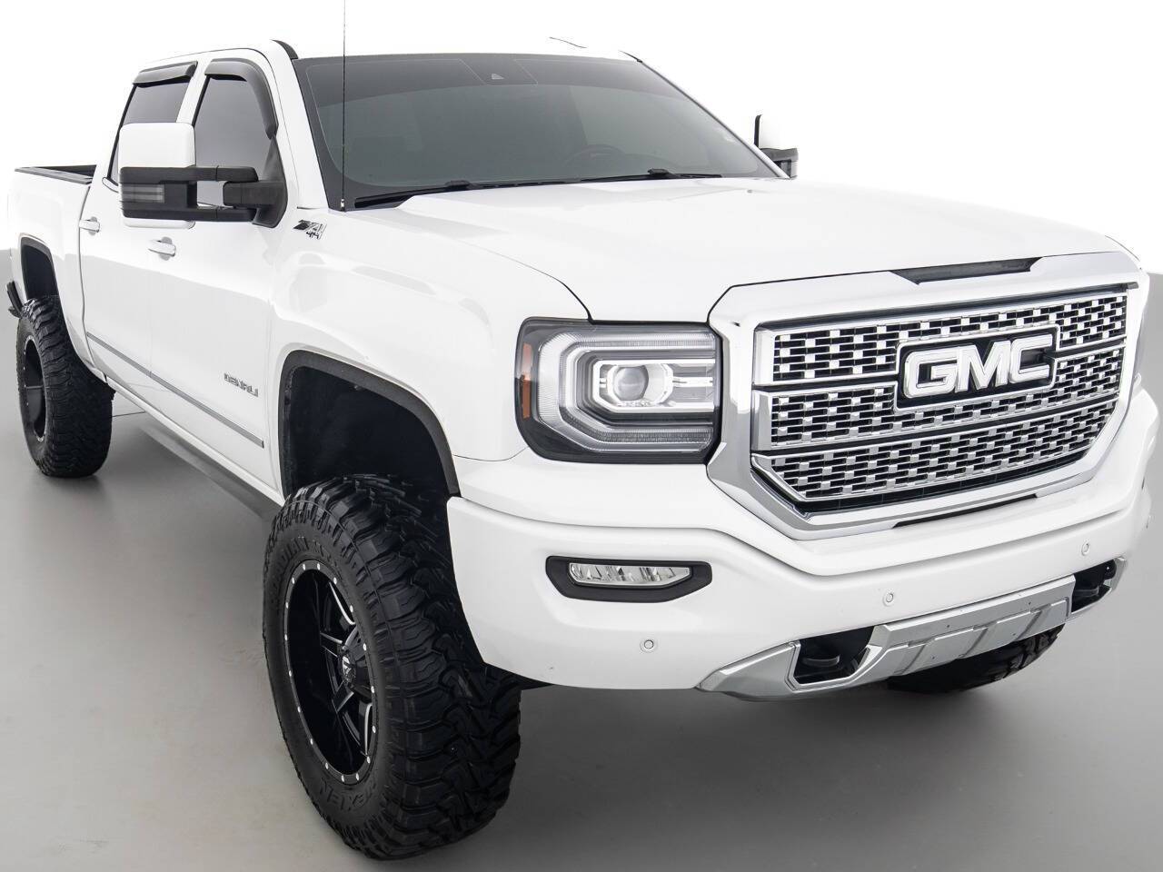 2017 GMC Sierra 1500 Denali — Pickup Truck — 112,756 mi — Coal City, IL