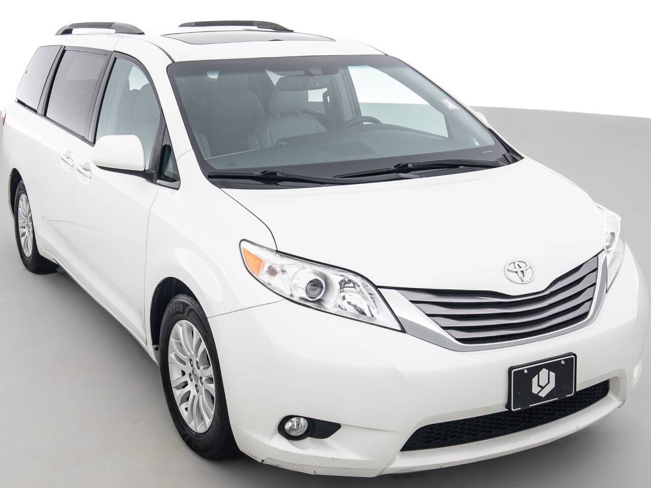 2015 Toyota Sienna Limited — Minivan — 136,556 mi — Coal City, IL