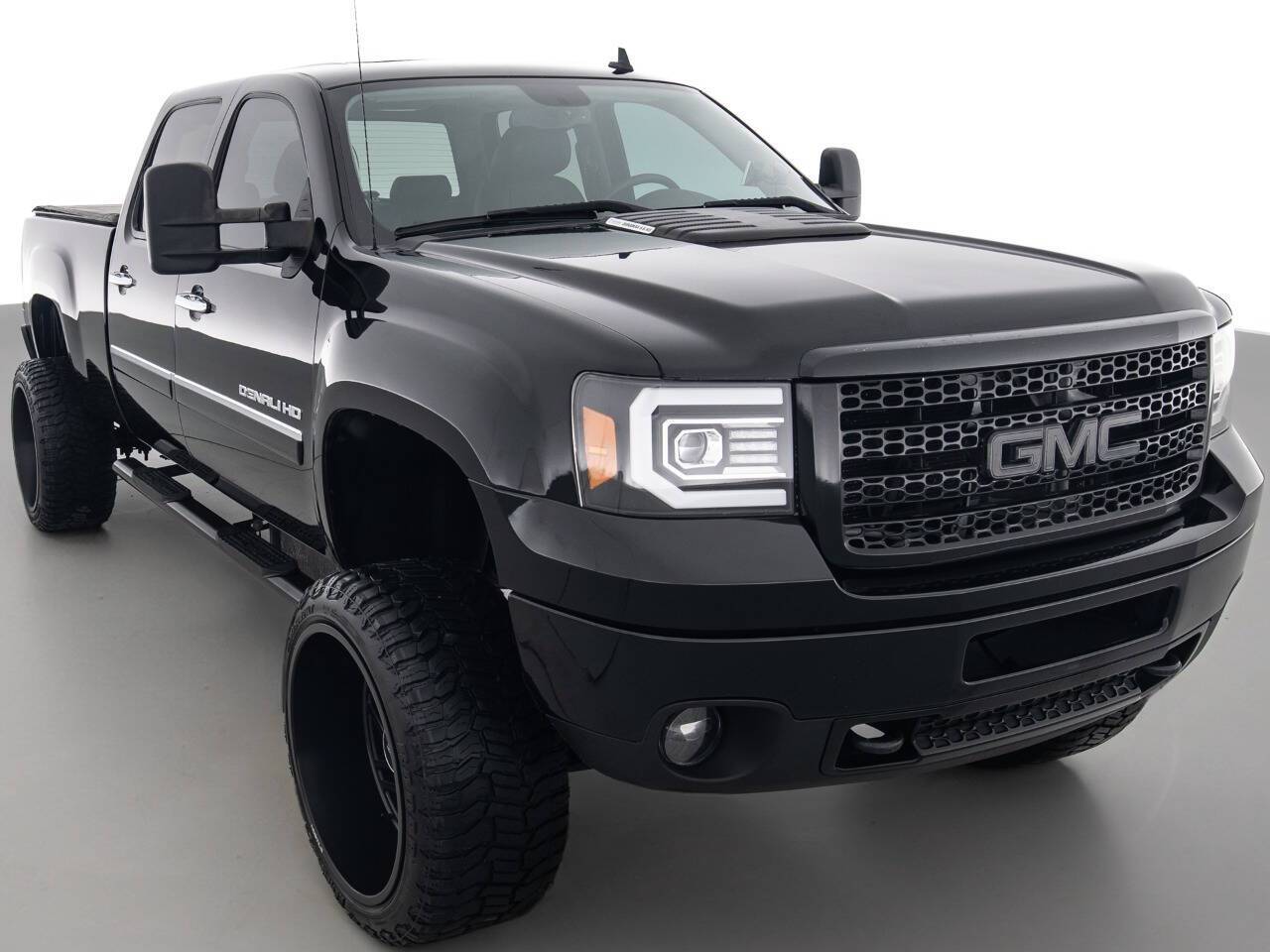 2012 GMC Sierra 2500HD Denali — Pickup Truck — 155,913 mi — Coal City, IL
