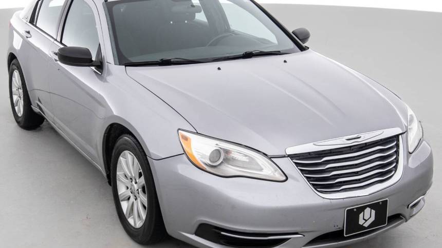 2013 Chrysler 200 Touring — Sedan — 149,041 mi — Coal City, IL