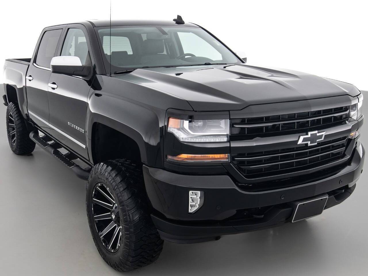 2017 Chevrolet Silverado 1500 LTZ — Pickup Truck — 121,184 mi — Coal City, IL