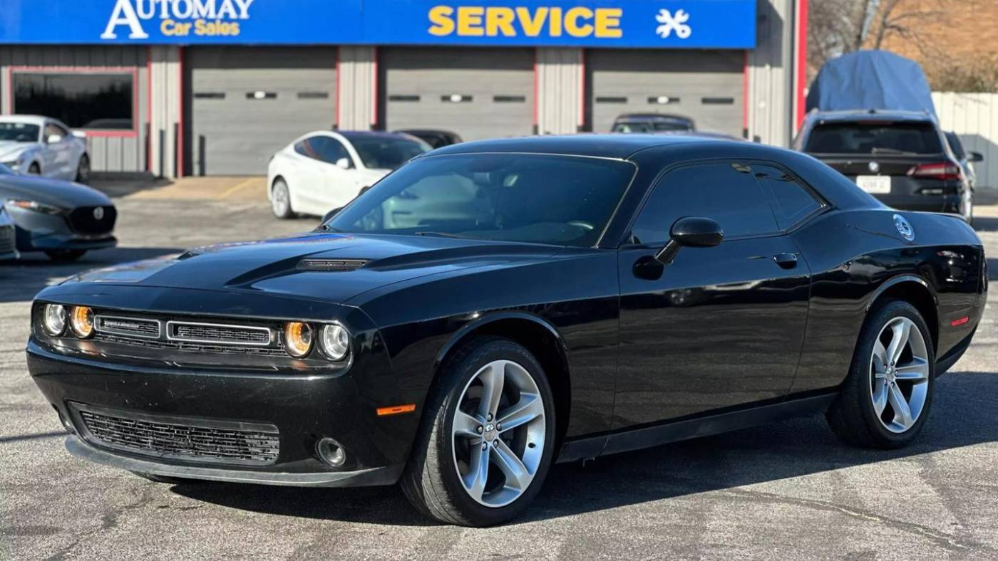 2016 Dodge Challenger SXT — Coupe — 61,455 mi — Oklahoma City, OK