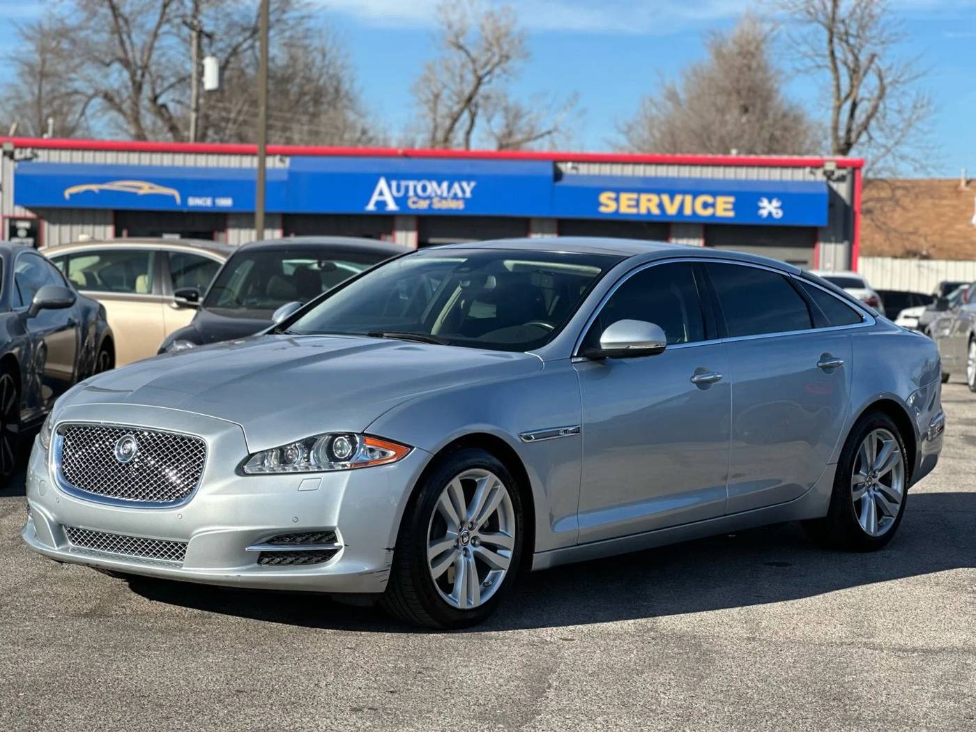 2011 Jaguar XJ Standard