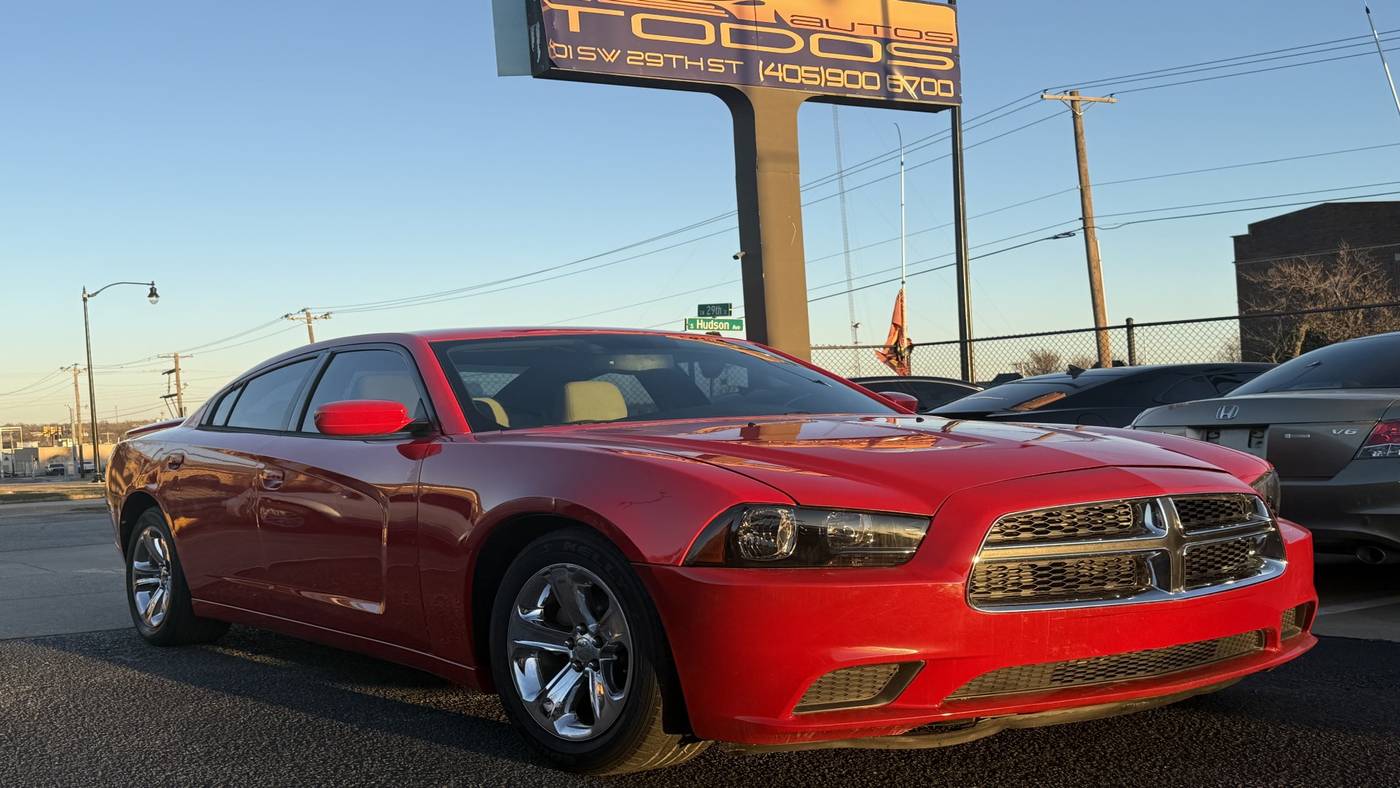 2014 Dodge Charger SE — Sedan — 52,490 mi — Oklahoma City, OK