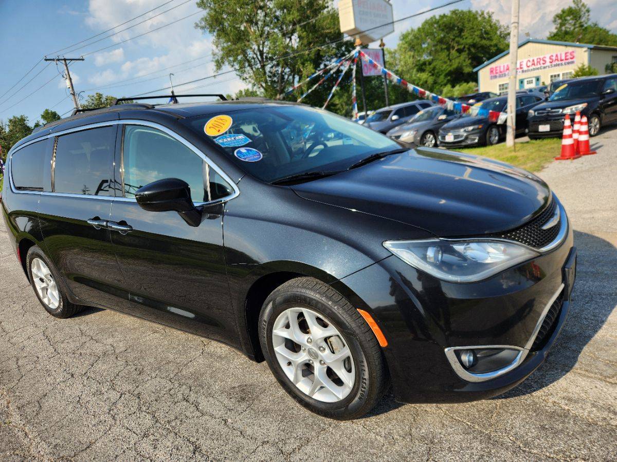 2018 Chrysler Pacifica Touring Plus — Minivan — 109,664 mi — Michigan City, IN