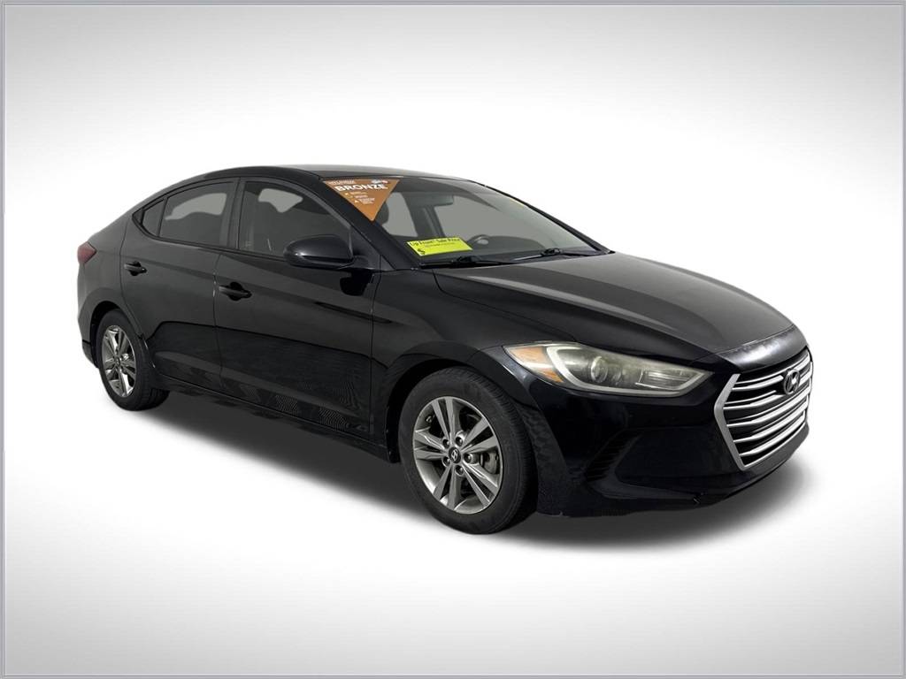 2017 Hyundai Elantra SE — Sedan — 135,338 mi — Clermont, FL