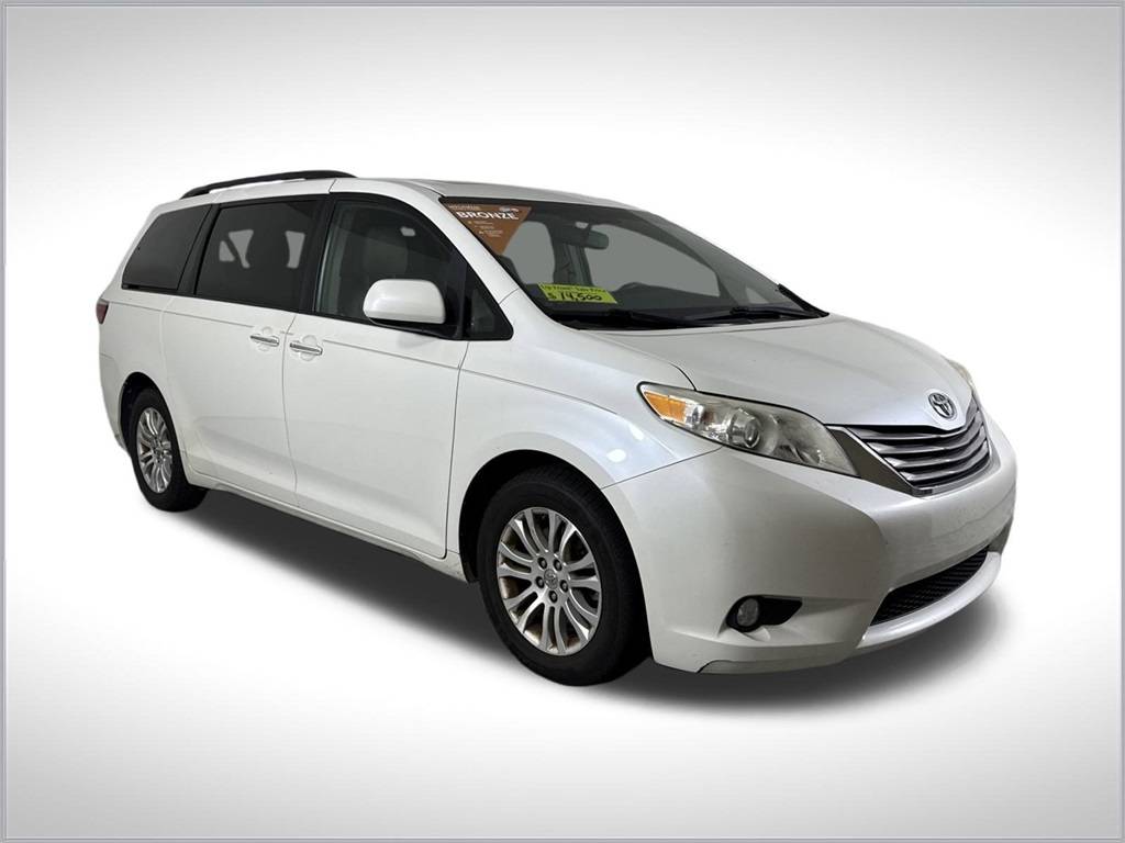 2016 Toyota Sienna L — Minivan — 150,982 mi — Clermont, FL