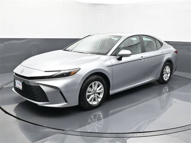 2025 Toyota Camry LE — Sedan — 15,544 mi — Omaha, NE