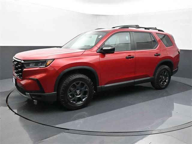 2025 Honda Pilot TrailSport — SUV — 7,468 mi — Omaha, NE