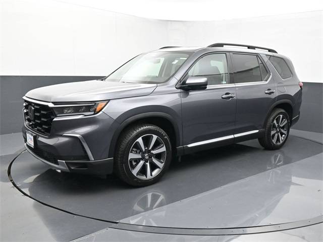 2025 Honda Pilot Touring — SUV — 2,181 mi — Omaha, NE