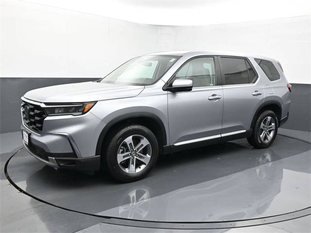 2025 Honda Pilot EX-L — SUV — 10,311 mi — Omaha, NE