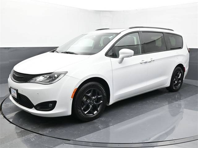 2019 Chrysler Pacifica Touring L Plus — Minivan — 43,667 mi — Omaha, NE