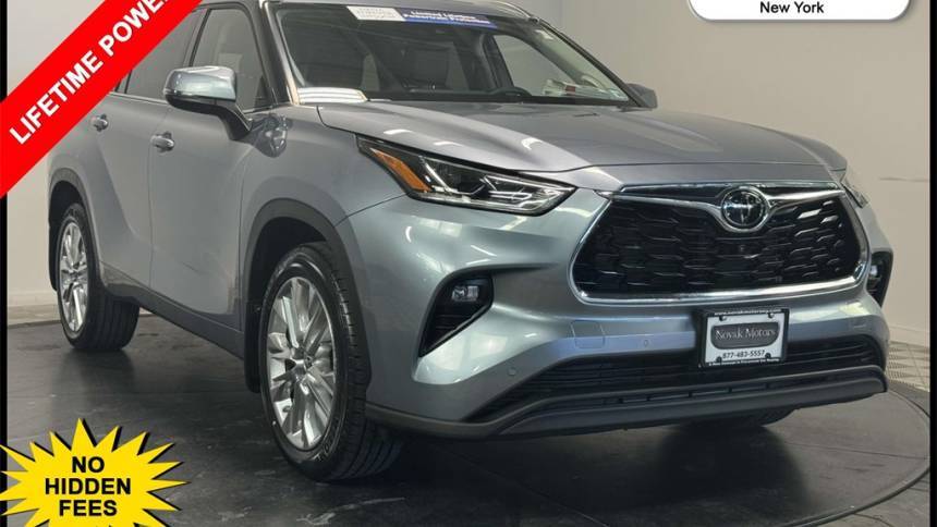 2022 Toyota Highlander Limited — SUV — 20,744 mi — Farmingdale, NY
