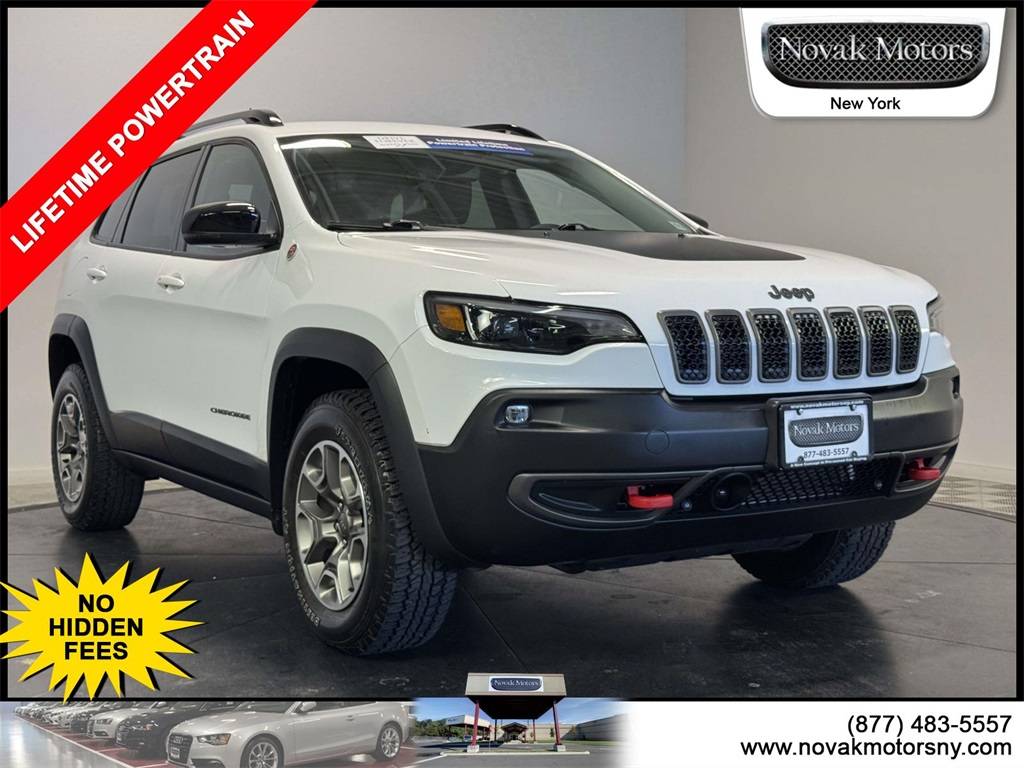 2022 Jeep Cherokee Trailhawk — SUV — 31,841 mi — Farmingdale, NY