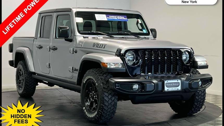 2021 Jeep Gladiator Willys Sport — Pickup Truck — 42,436 mi — Farmingdale, NY