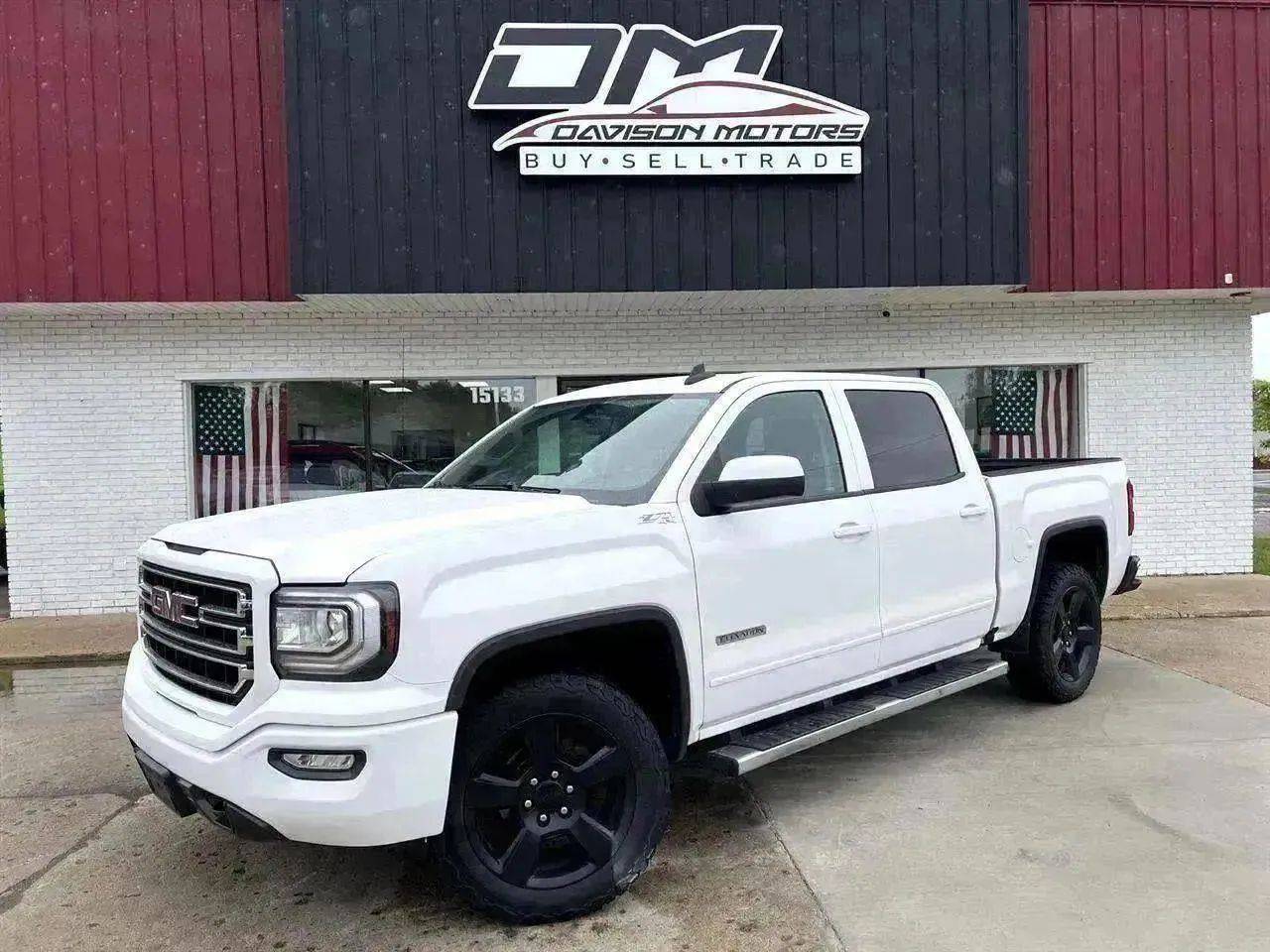 2018 GMC Sierra 1500 SLE — Pickup Truck — 117,678 mi — Holly, MI