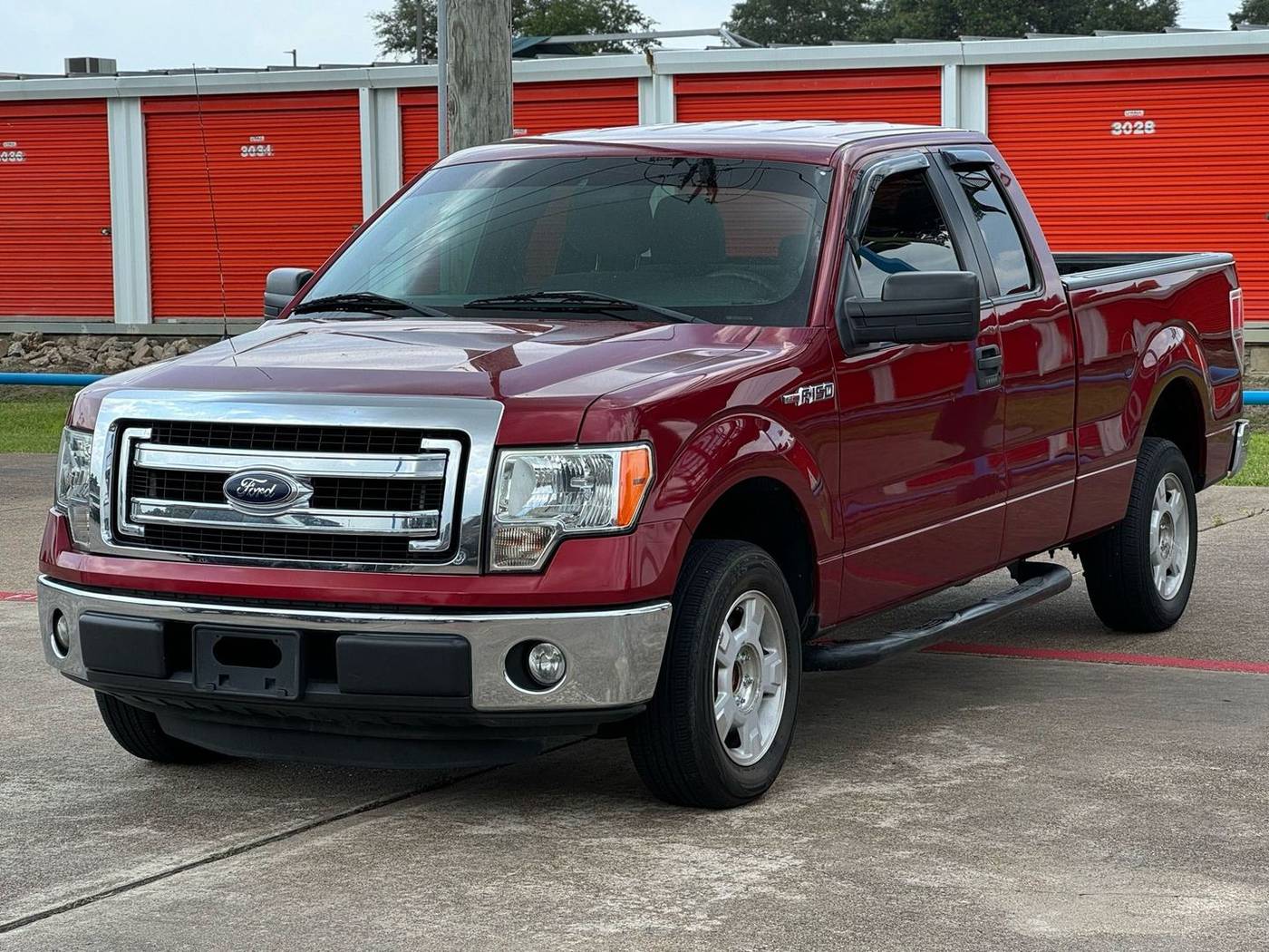 2013 Ford F-150 XLT — Pickup Truck — 128,771 mi — Houston, TX