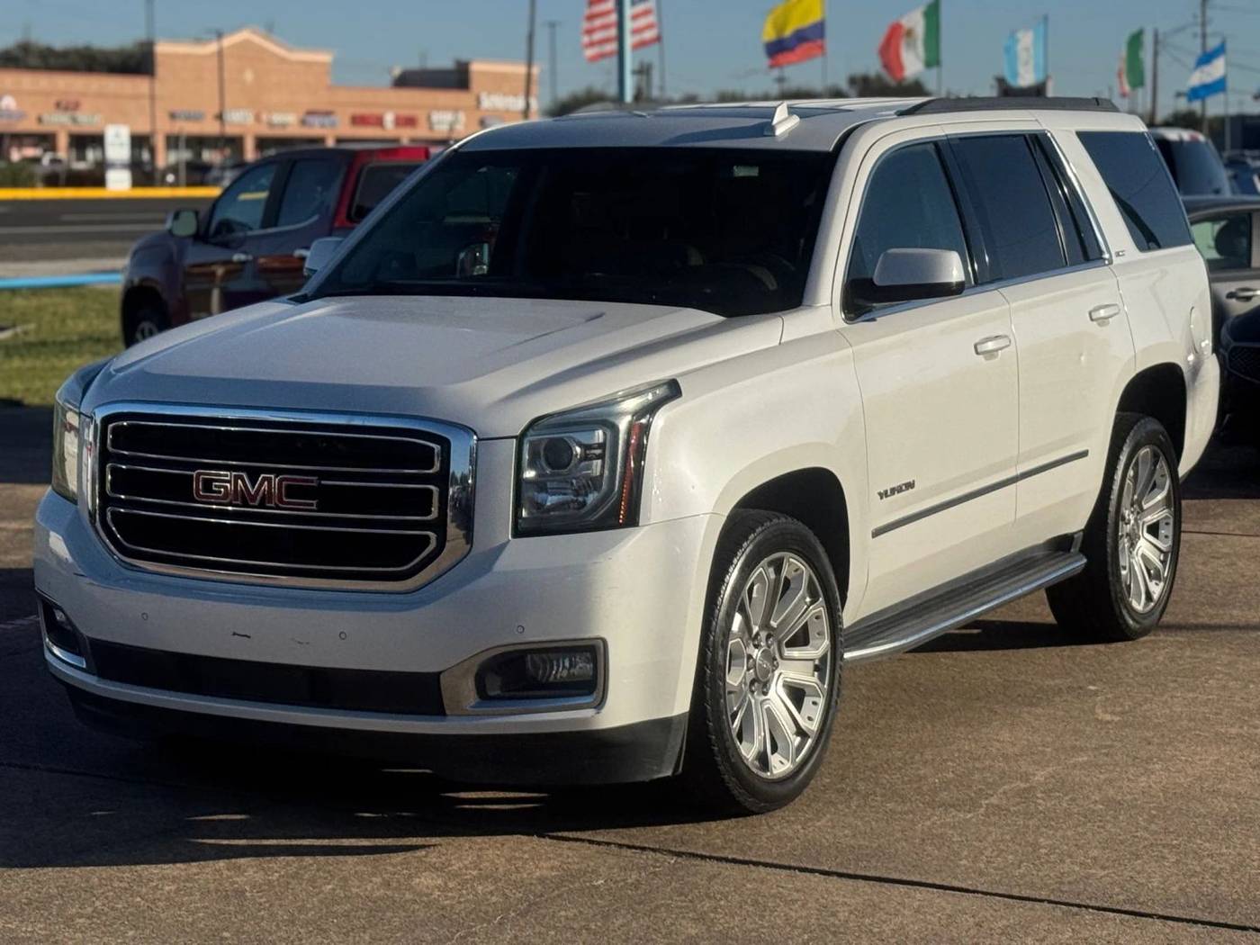 2019 GMC Yukon SLT — SUV — 113,839 mi — Houston, TX