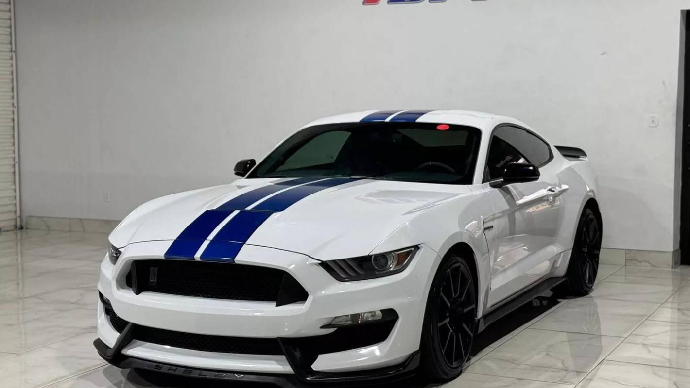 2017 Ford Mustang Shelby GT350 — Coupe — 30,323 mi — Houston, TX