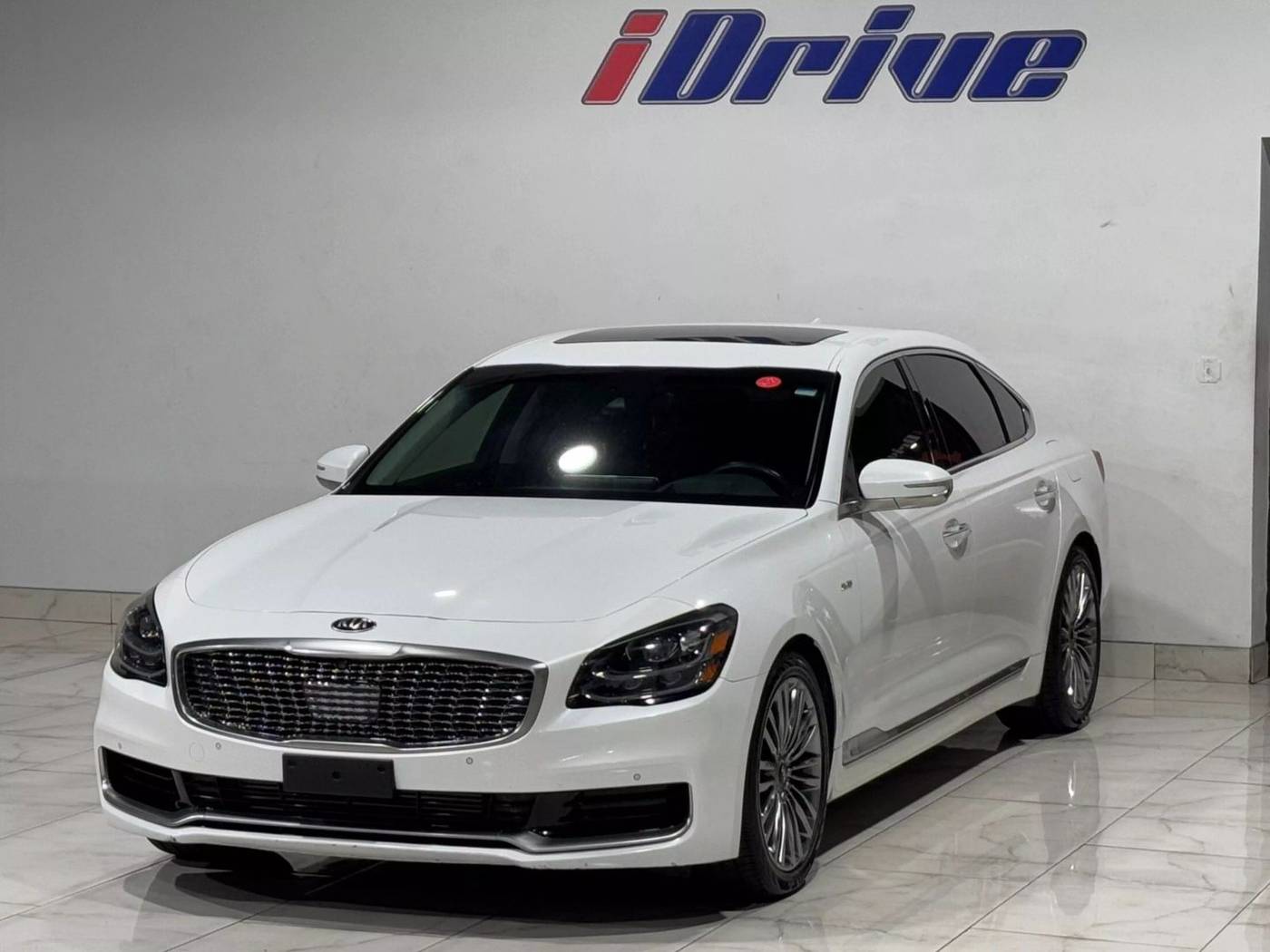 2019 Kia K900 Luxury — Sedan — 58,562 mi — Houston, TX