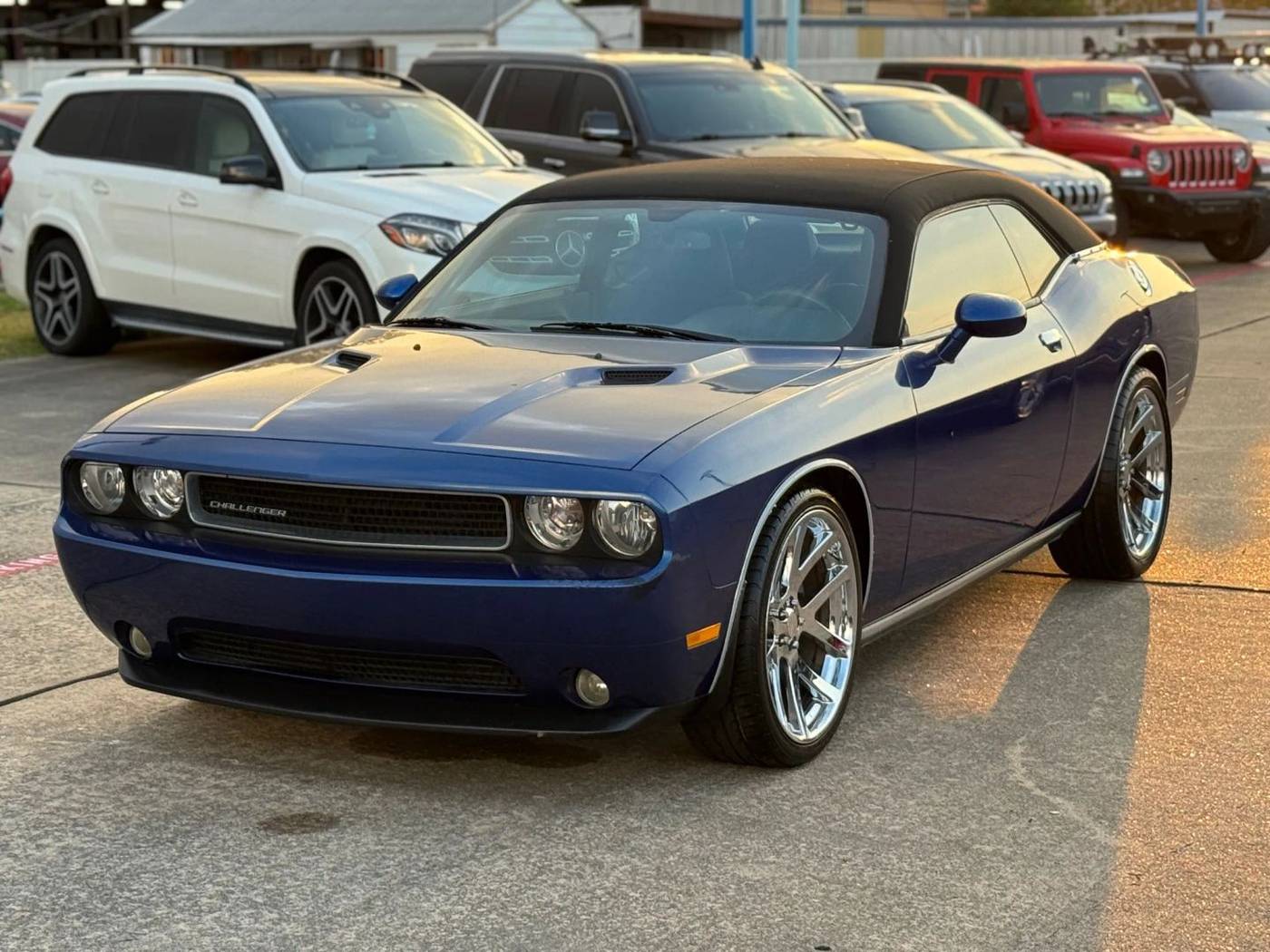 2012 Dodge Challenger SXT — Coupe — 36,992 mi — Houston, TX