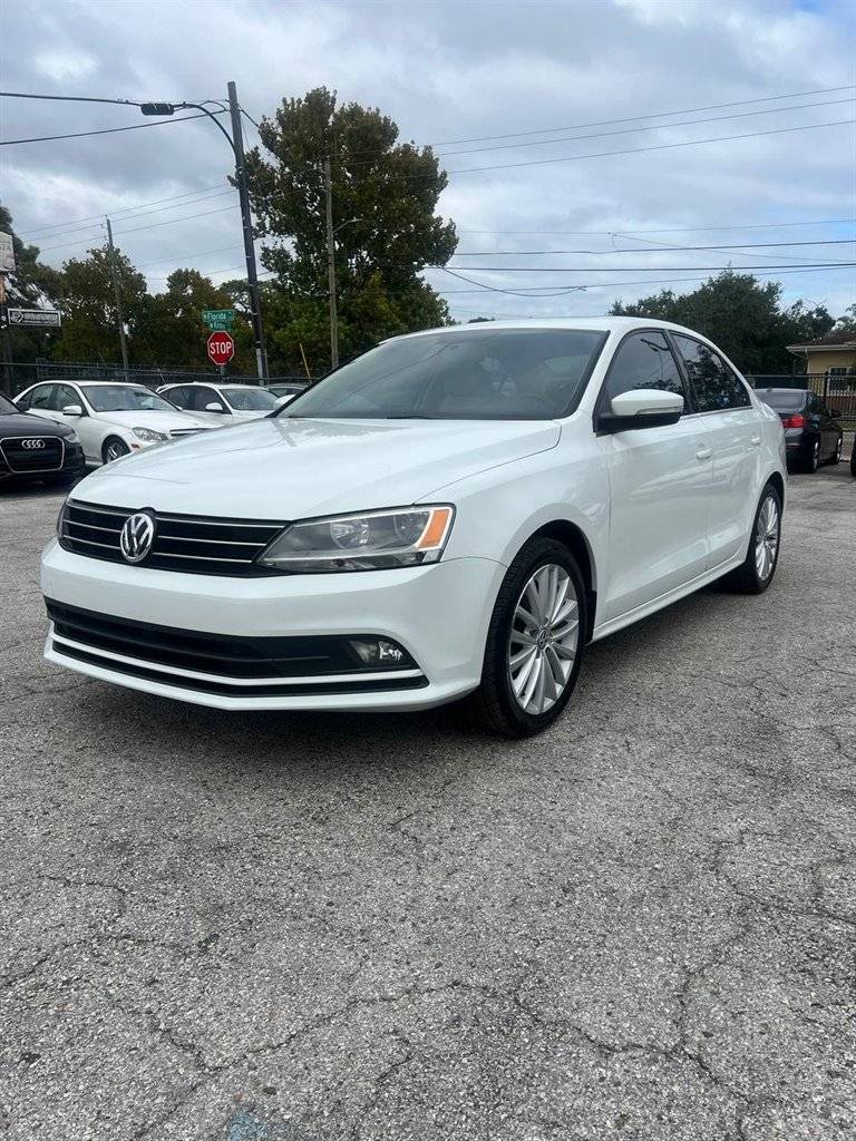 2015 Volkswagen Jetta 1.8T SE — Sedan — 103,664 mi — Tampa, FL