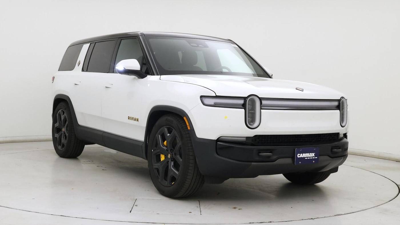 2025 Rivian R1S