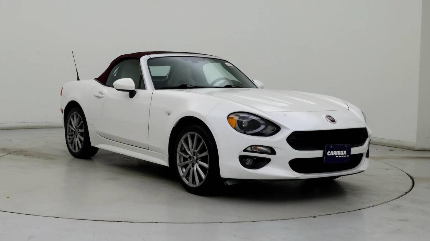 2019 FIAT 124 Spider Lusso — Convertible — 33,767 mi — Newark, DE