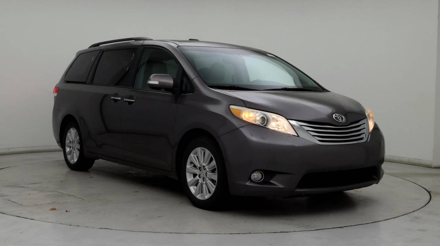 2013 Toyota Sienna Limited — Minivan — 67,763 mi — Newark, DE