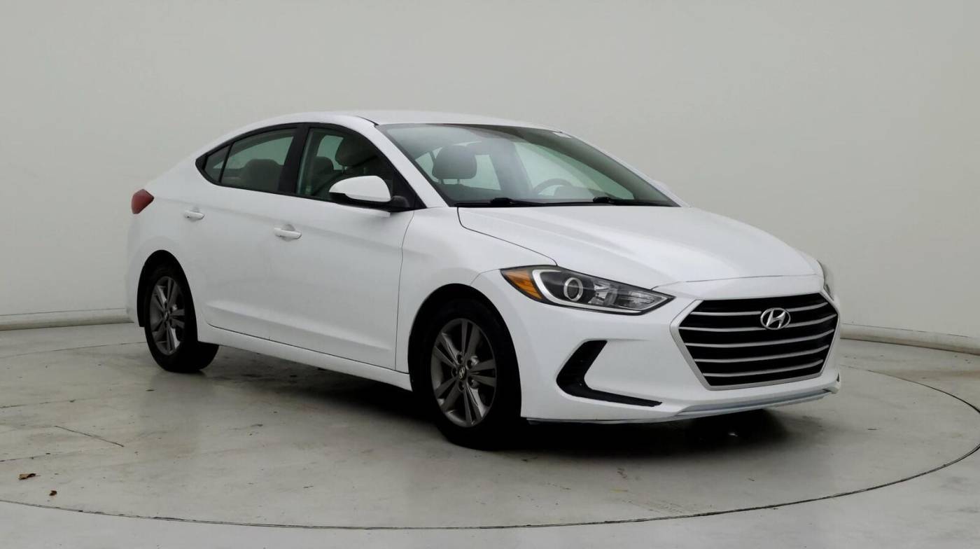 2017 Hyundai Elantra SE — Sedan — 77,597 mi — Newark, DE