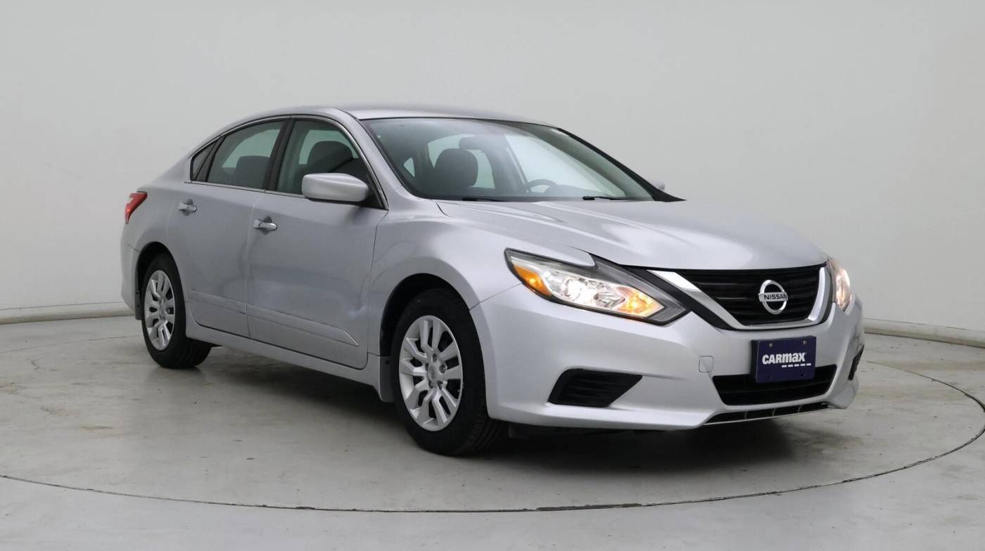 2016 Nissan Altima 2.5 S — Sedan — 35,230 mi — Newark, DE