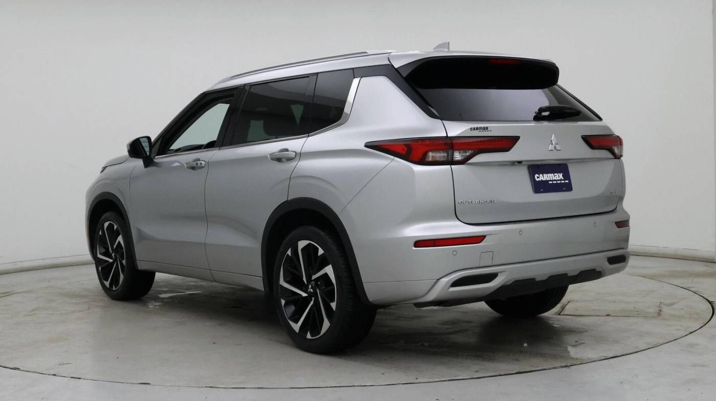 2022 Mitsubishi Outlander SEL — SUV — 29,476 mi — Newark, DE