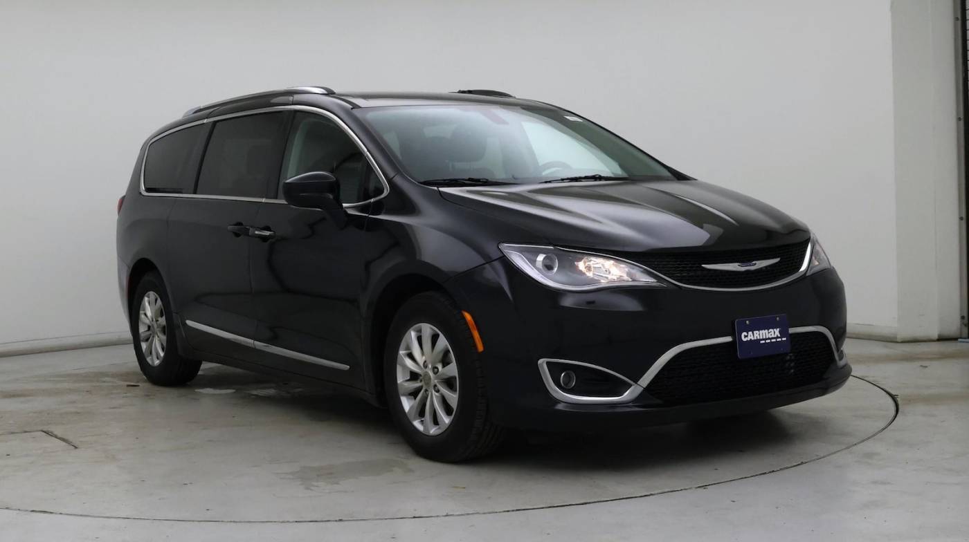 2019 Chrysler Pacifica Touring L — Minivan — 55,203 mi — Newark, DE