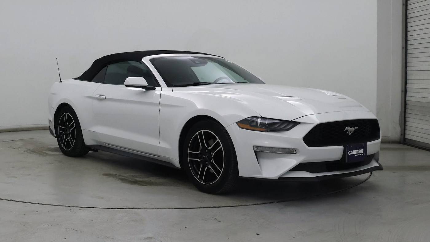 2022 Ford Mustang EcoBoost Premium