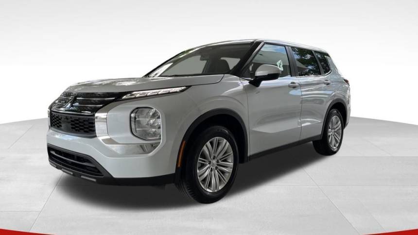 2024 Mitsubishi Outlander ES — SUV — 3,274 mi — Davie, FL