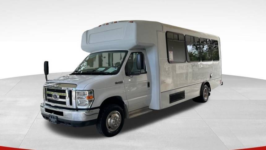 2016 Ford Econoline Commercial Cutaway E-450 — Chassis Cab Truck — 85,906 mi — Davie, FL