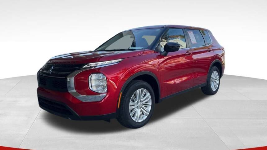 2024 Mitsubishi Outlander ES — SUV — 4,086 mi — Davie, FL