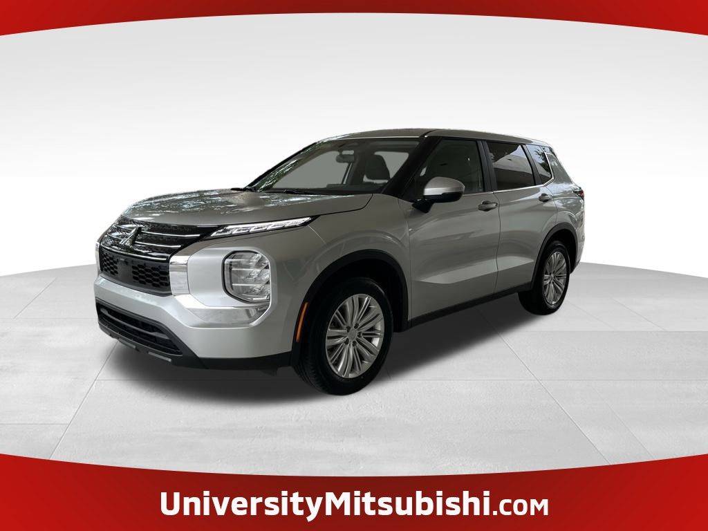 2024 Mitsubishi Outlander ES — SUV — 5,951 mi — Davie, FL