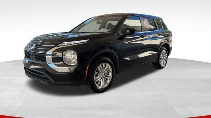 2024 Mitsubishi Outlander ES — SUV — 8,217 mi — Davie, FL