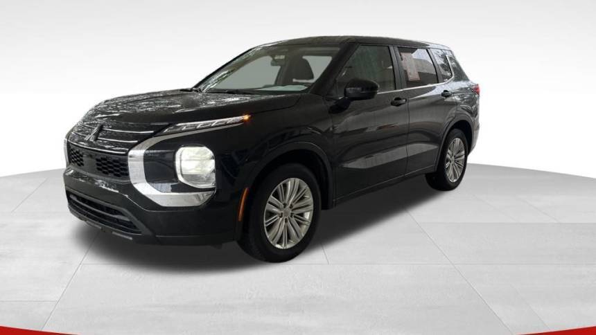 2024 Mitsubishi Outlander ES — SUV — 4,089 mi — Davie, FL