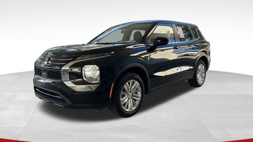2024 Mitsubishi Outlander ES — SUV — 4,812 mi — Davie, FL