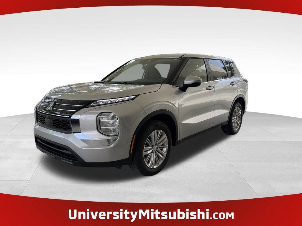 2024 Mitsubishi Outlander ES — SUV — 11,714 mi — Davie, FL