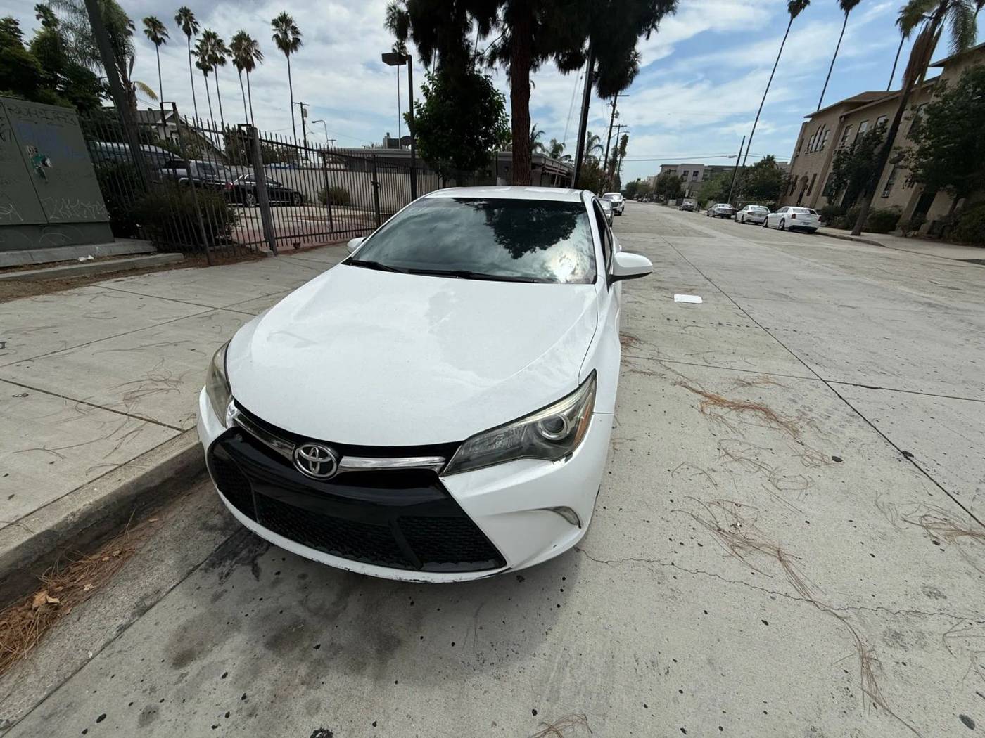 2015 Toyota Camry XLE — Sedan — 155,000 mi — Pomona, CA