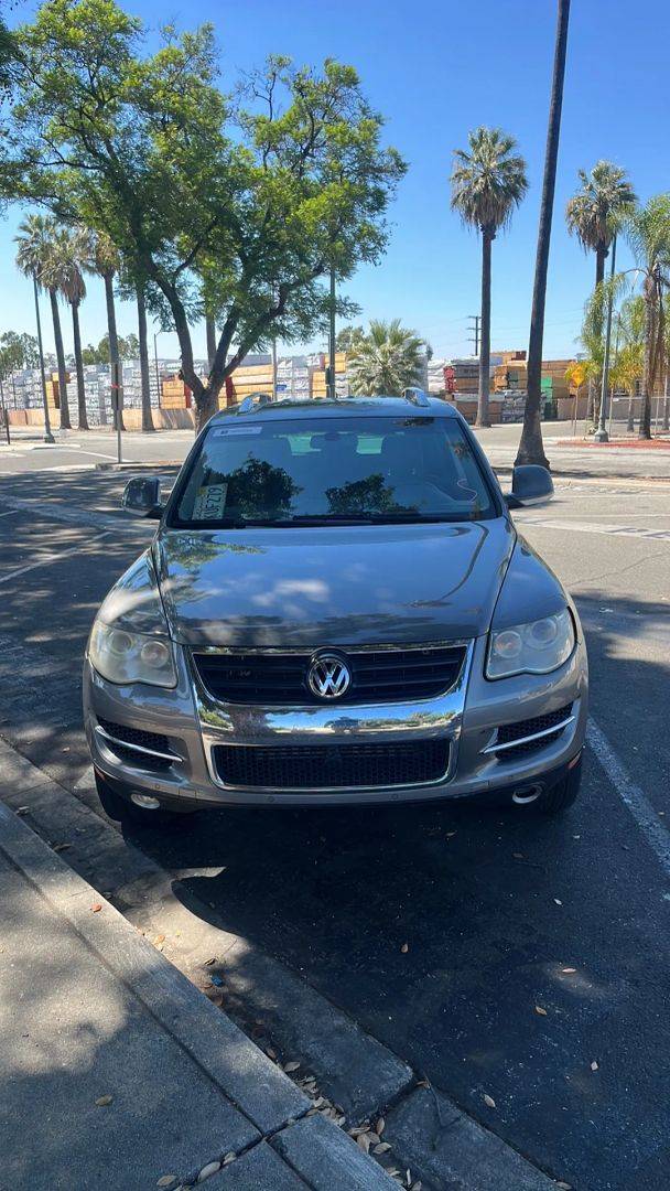 2009 Volkswagen Touareg V6 — SUV — 96,312 mi — Pomona, CA