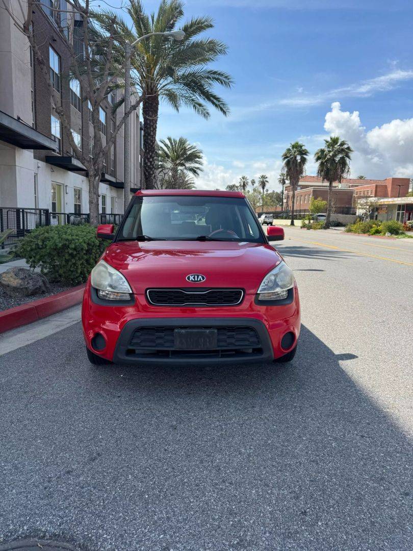 2013 Kia Soul Base — Hatchback — 123,205 mi — Pomona, CA